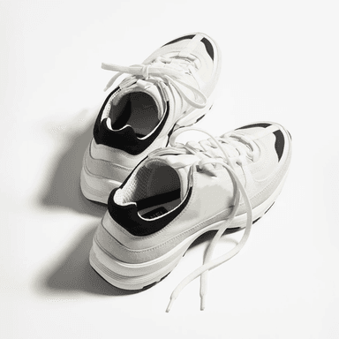 25A White Sneaker